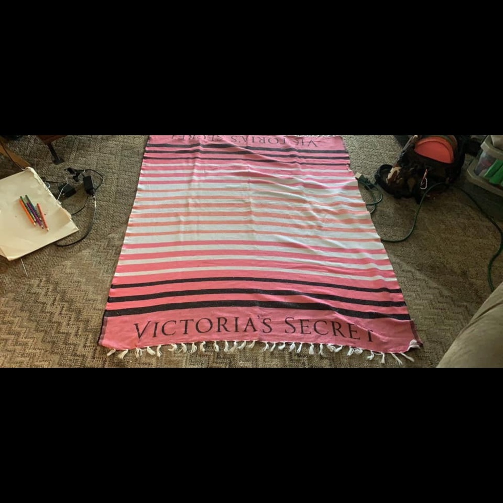 Victoria’s Secret beach blanket